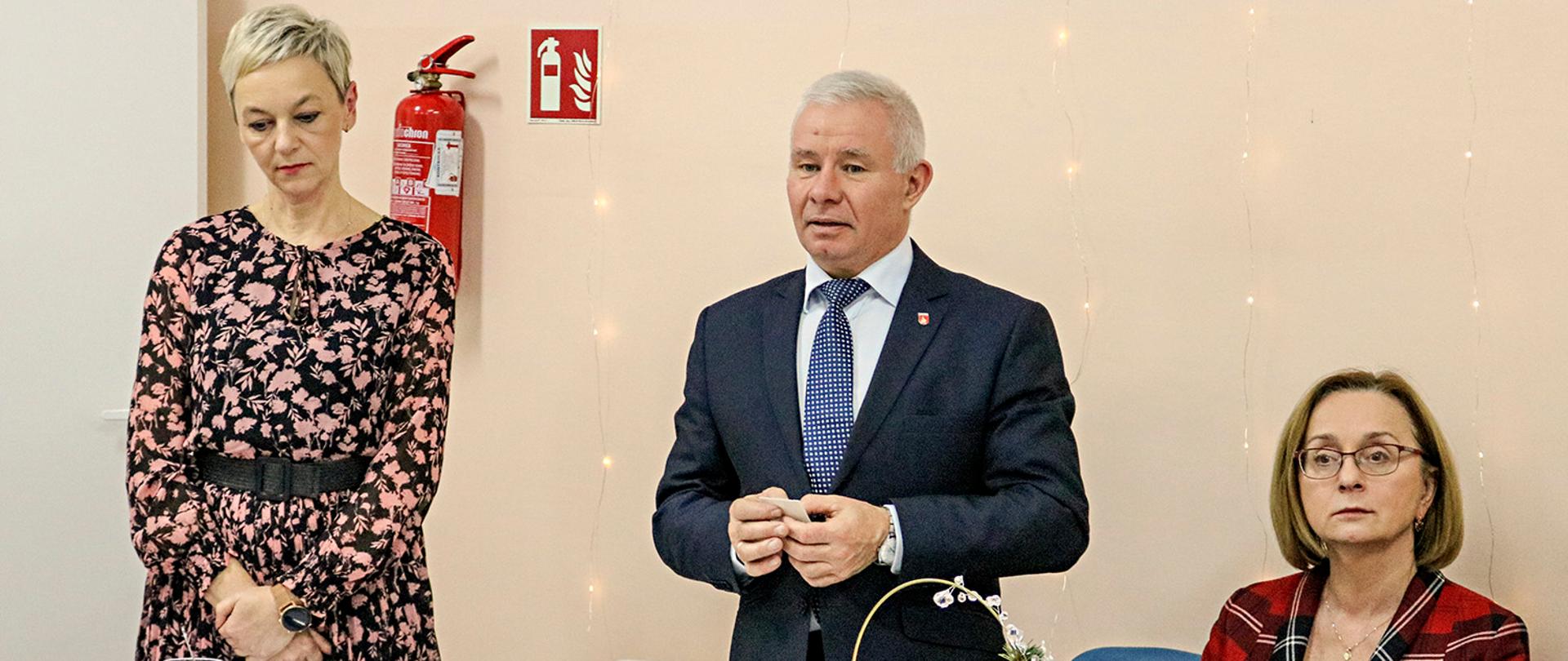 Spotkanie opłatkowe w kraśnickim domu dziecka