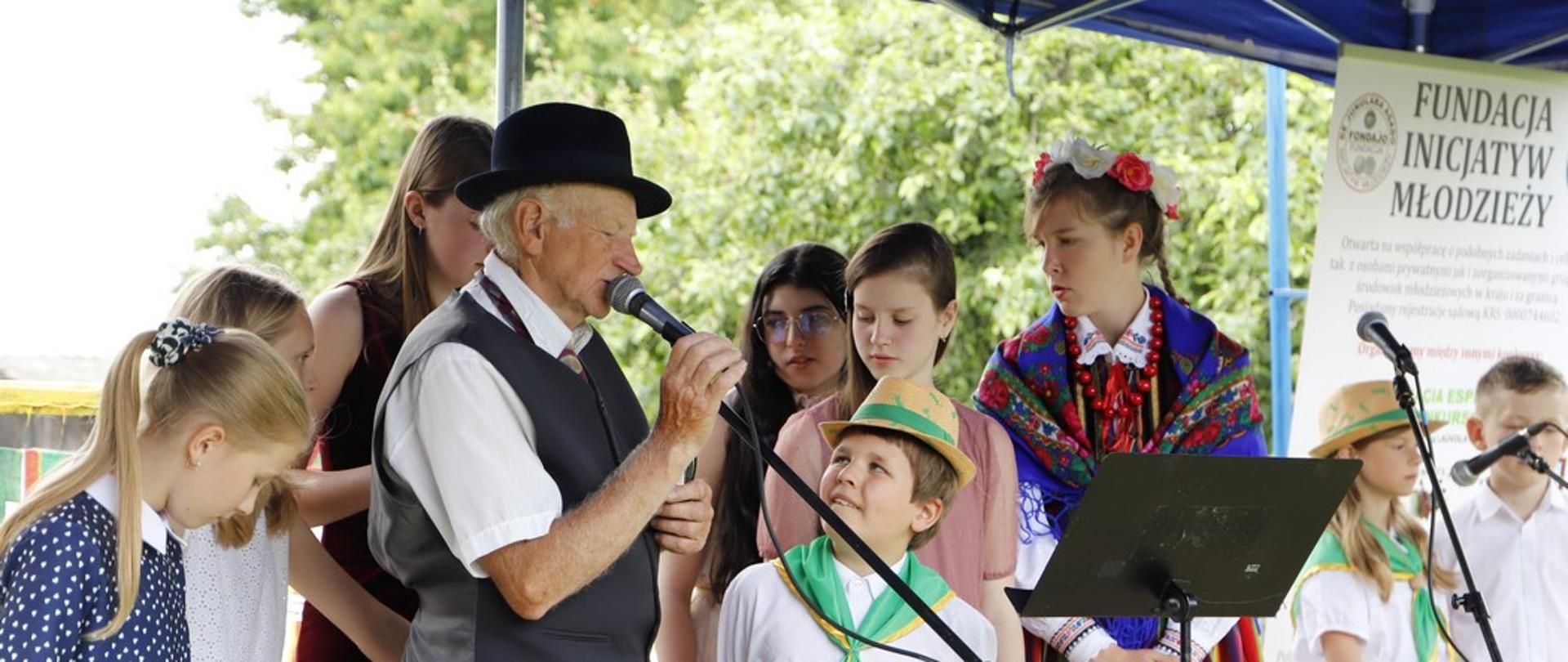 Wschodnie nuty zabrzmiały z Sierosławicach
