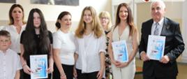 zdjęcie uczestników podsumowania Powiatowego Konkursu Języka Angielskiego „English Expert”