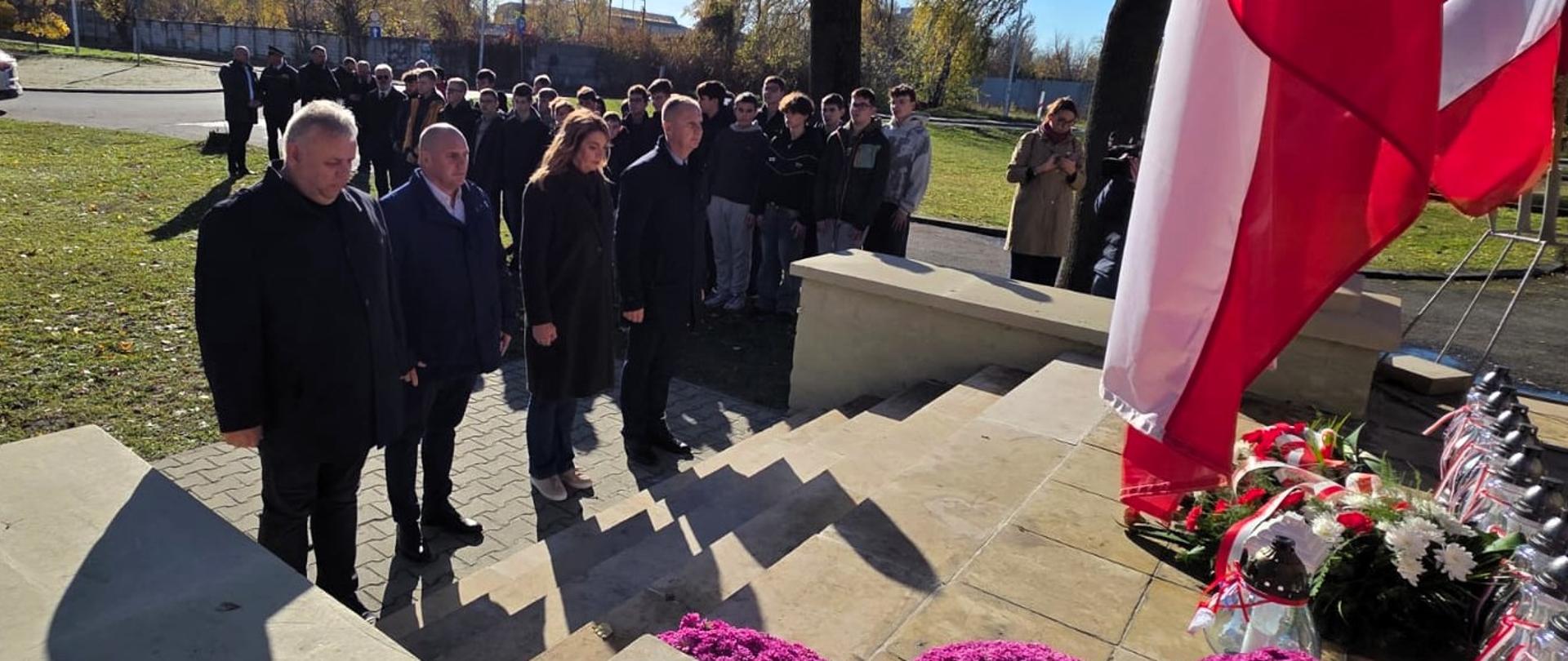 W hołdzie rozstrzelanym mieszkańcom Ostrowca – 82. rocznica tragicznych wydarzeń