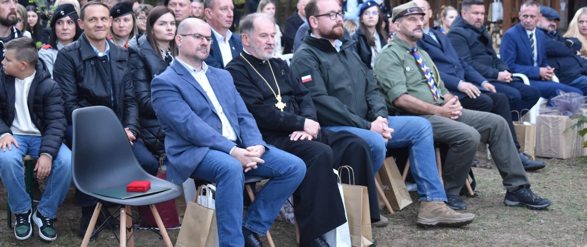 Podczas otwarcia bazy harcerskiej w Doktorcach Powiat Bielski reprezentował sekretarz powiatu Marek Martyniuk