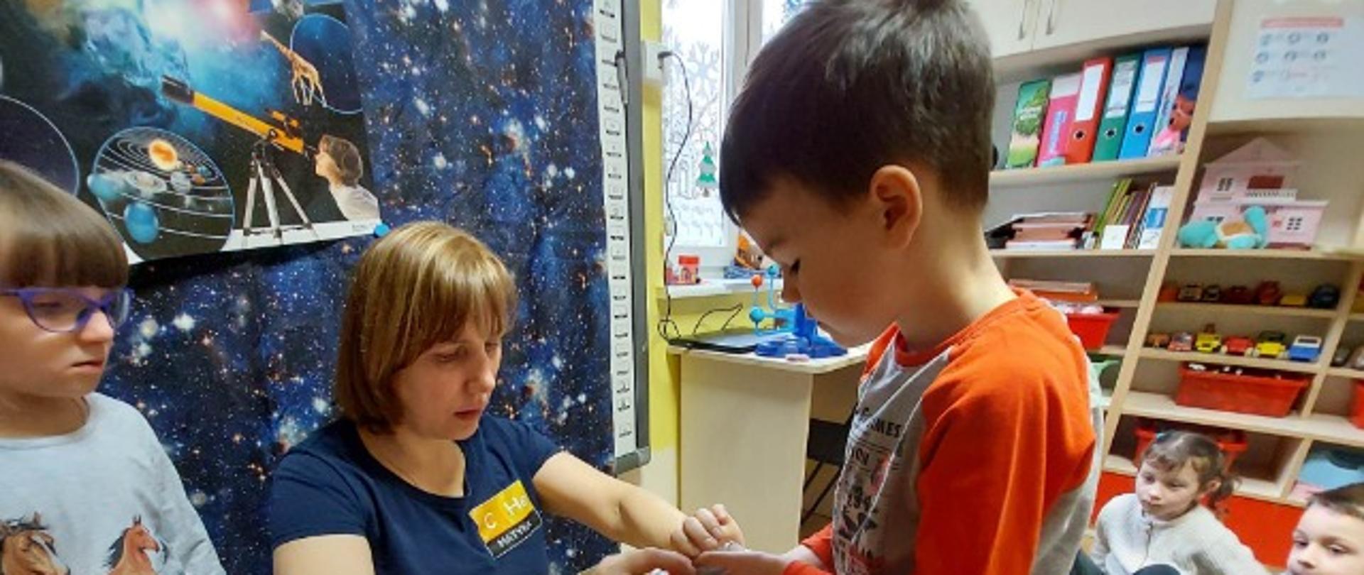 KOSMICZNE EKSPERYMENTY SŁONECZNIKI 
