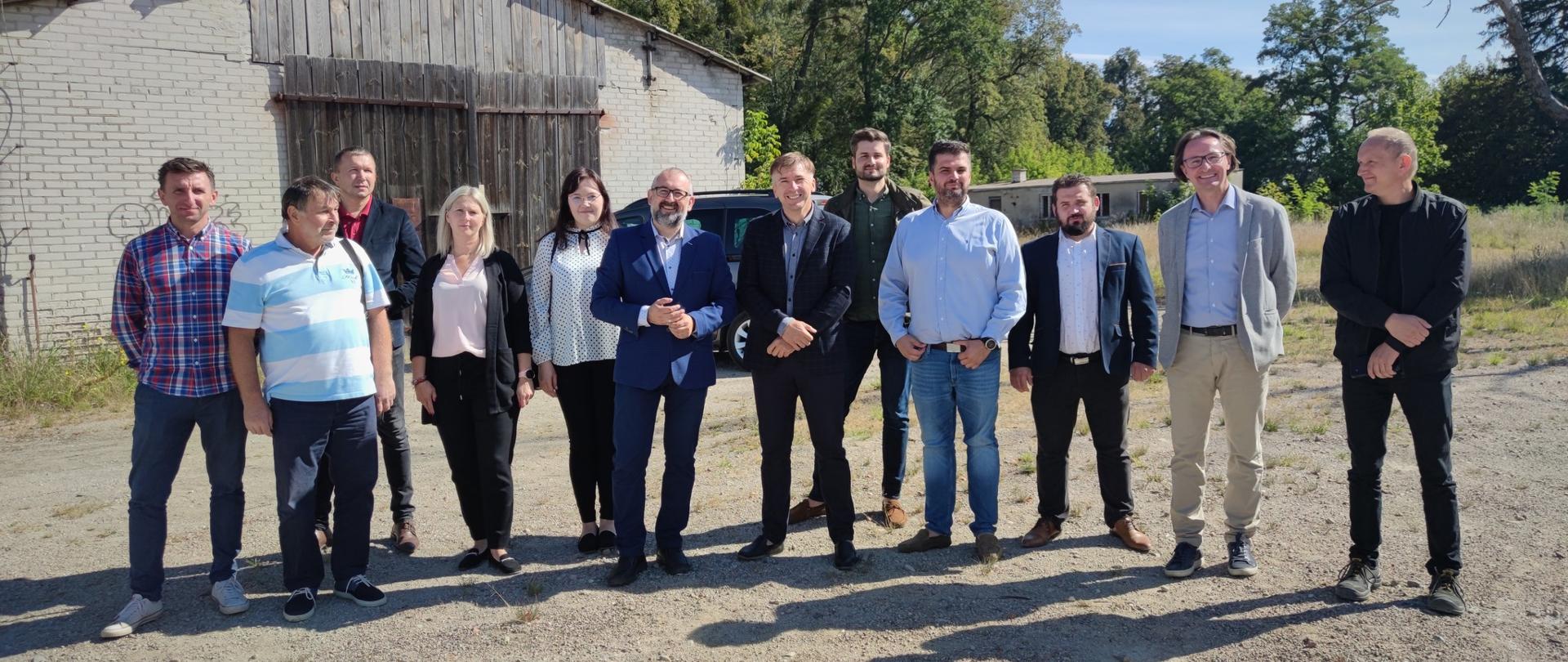Powiat Przasnyski zawarł umowę na budowę Środowiskowego Domu Samopomocy w Przasnyszu. Przekazano już plac budowy!