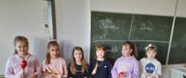 Dzieci grające na instrumentach