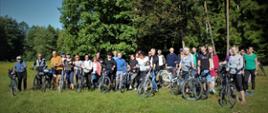 Grupowe zdjęcie uczestników rajdu