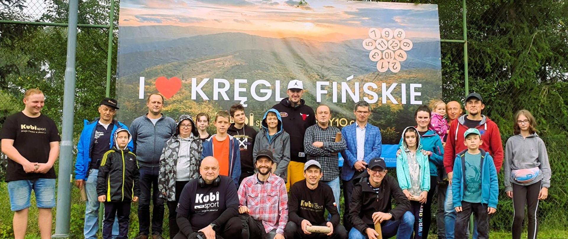 Uczestnicy Turnieju Kręgli Fińskich