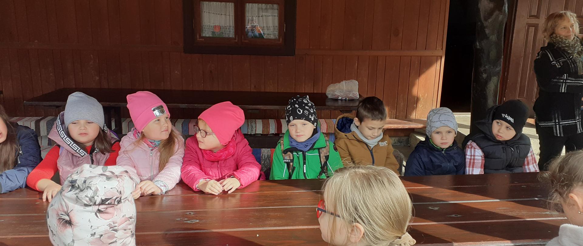 Z WIZYTĄ W GOSPODARSTWIE AGROTURYSTYCZNYM
KL. I-III ZSP W SARNÓWKU

