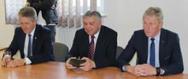 Samorządowcy uczestniczący w spotkaniu