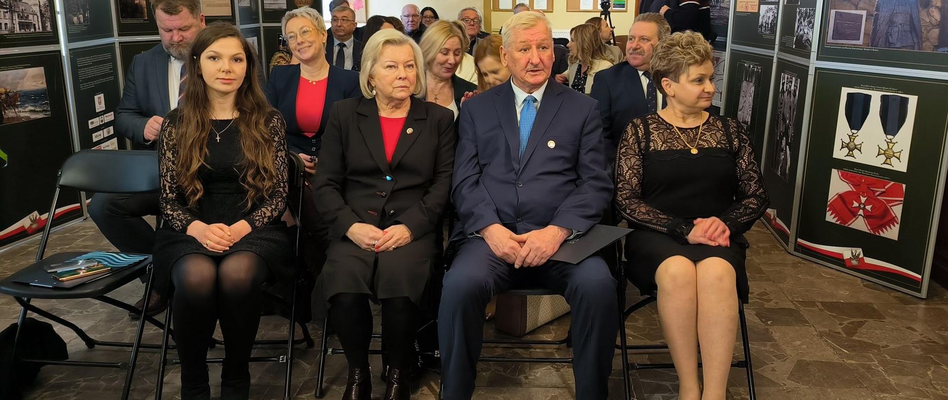 Uroczyste otwarcie wystawy poświęconej mjr „Hubalowi” Henrykowi Dobrzańskiemu 