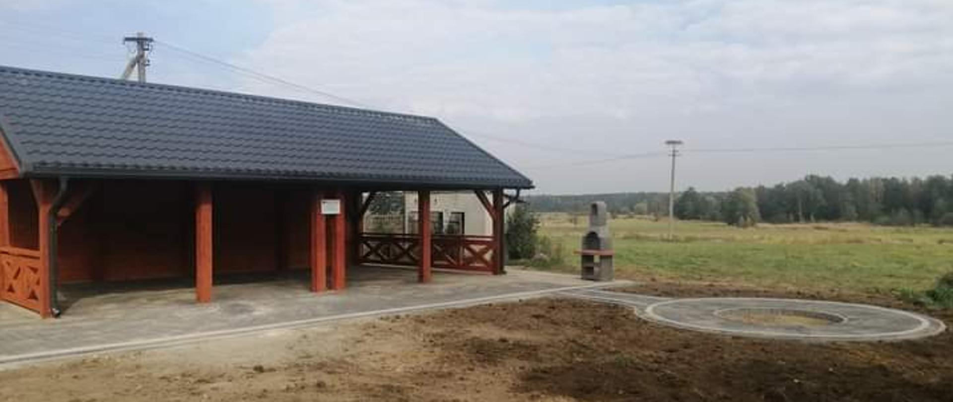 Utworzenie miejsca rekreacji i wypoczynku przy budynku świetlicy wiejskiej w miejscowości Wólka Proszewska - zdjęcie altany