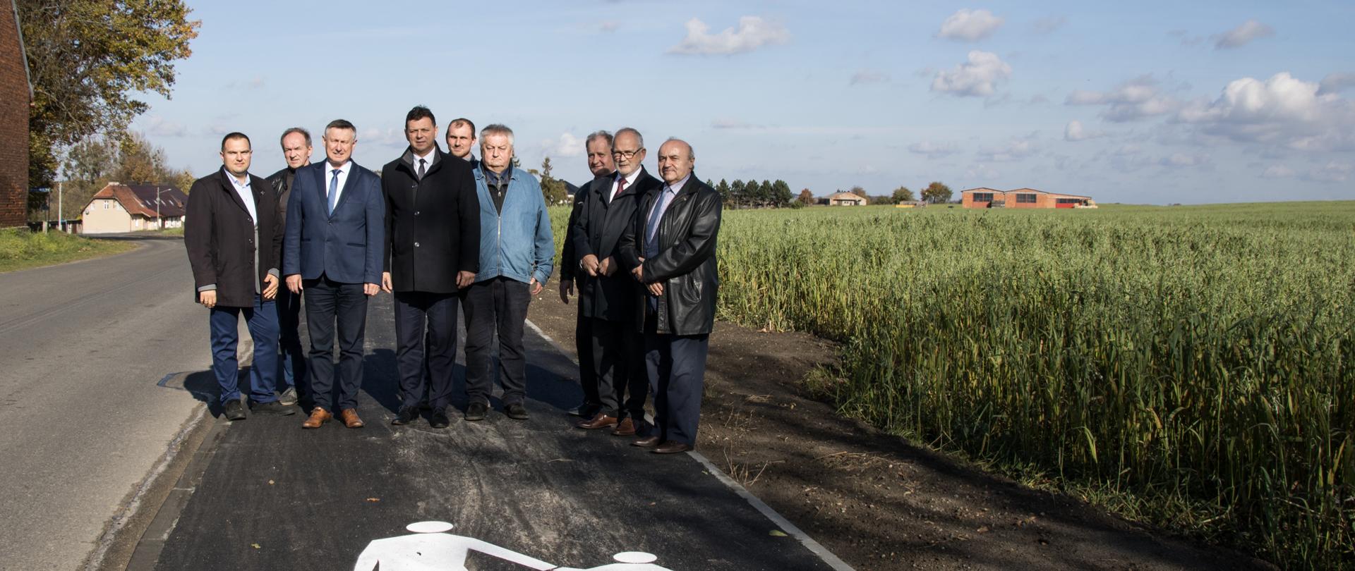 Odbiór techniczny przebudowanej drogi powiatowej w miejscowości Psurów