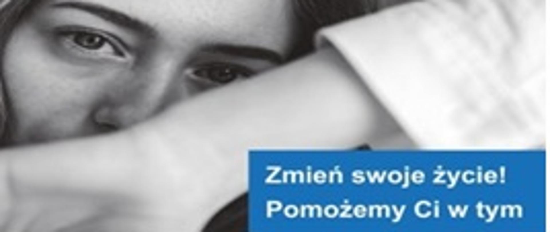 czarno-białe zdjęcie kobiety 