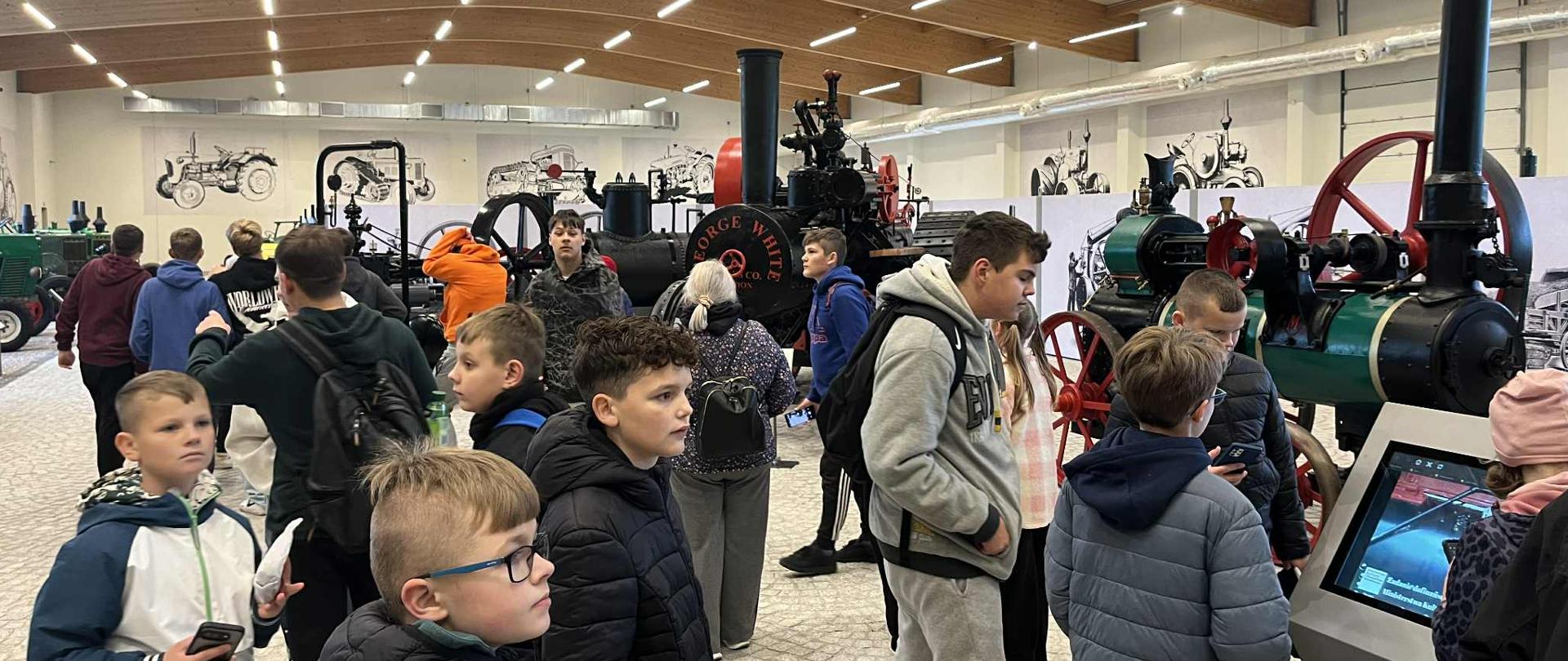 Wycieczka w ramach programu "Poznajemy Podlaskie" – Szkoła Podstawowa im. Jana Pawła II w Żarnowie