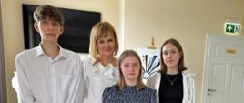 Liryczna wędrówka z Marią Pawlikowską- Jasnorzewską w Ostrówku…