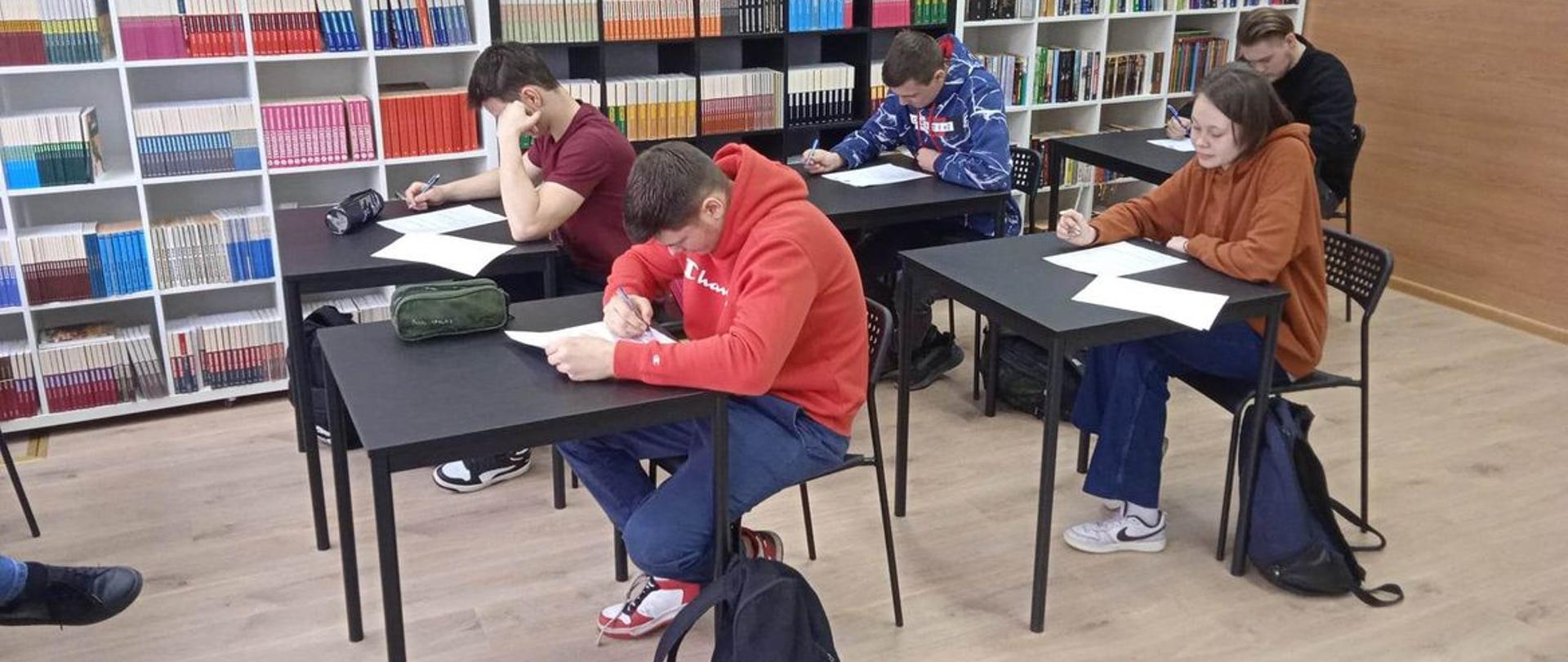 Konkurs wiedzy o Żołnierzach Wyklętych w ZSP w Przasnyszu