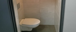 Zdjęcie przedstawiający wyremontowane pomieszczenie sanitarne w remizie OSP w Rabie Wyżnej. Archiwum własne