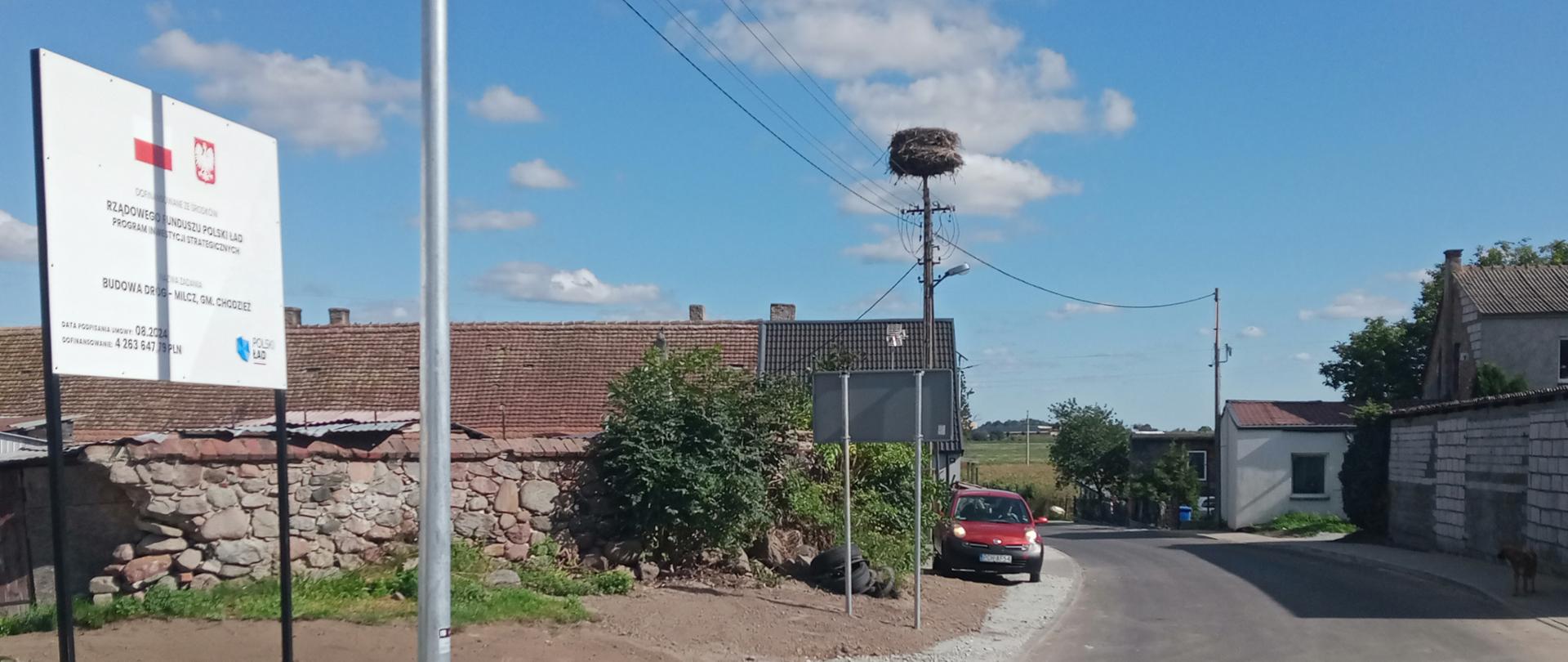 Zdjęcie tablicy i drogi