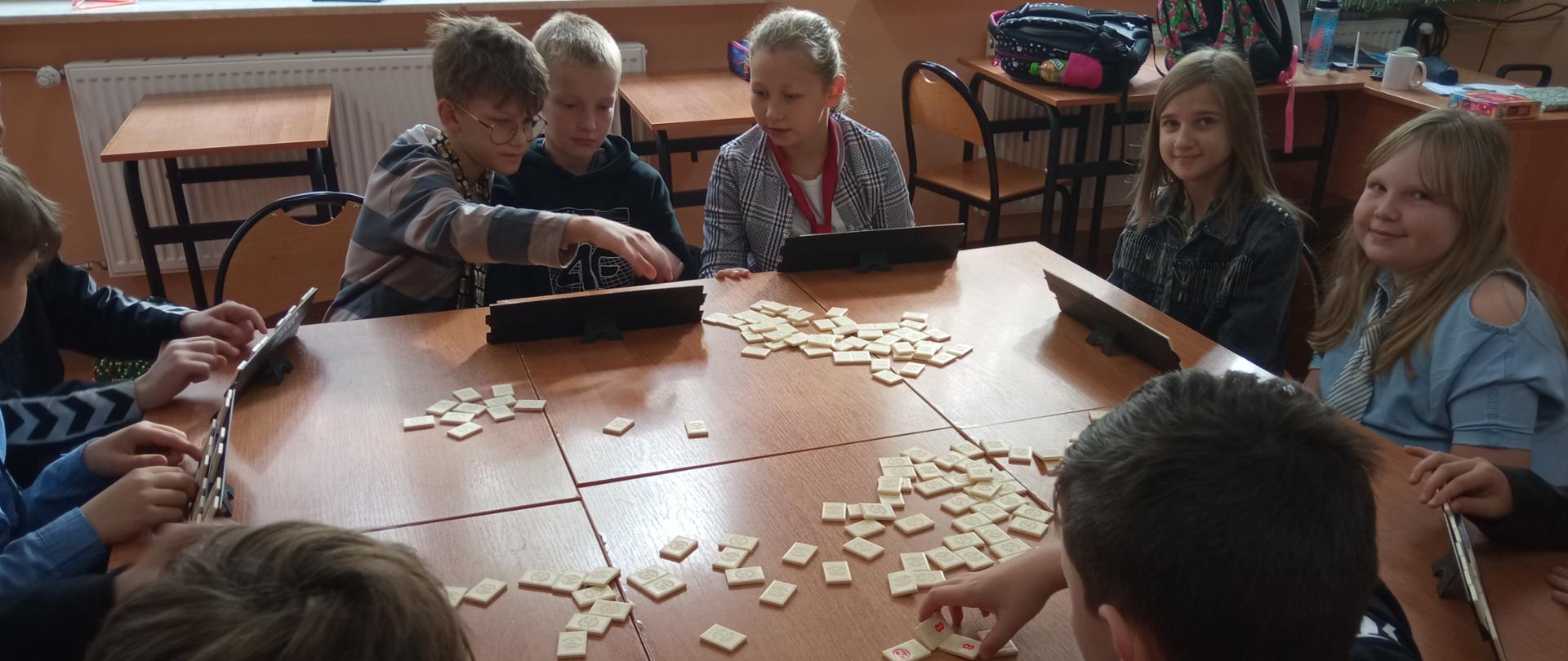 Gry edukacyjne projekt (Nie)zwykła matematyka