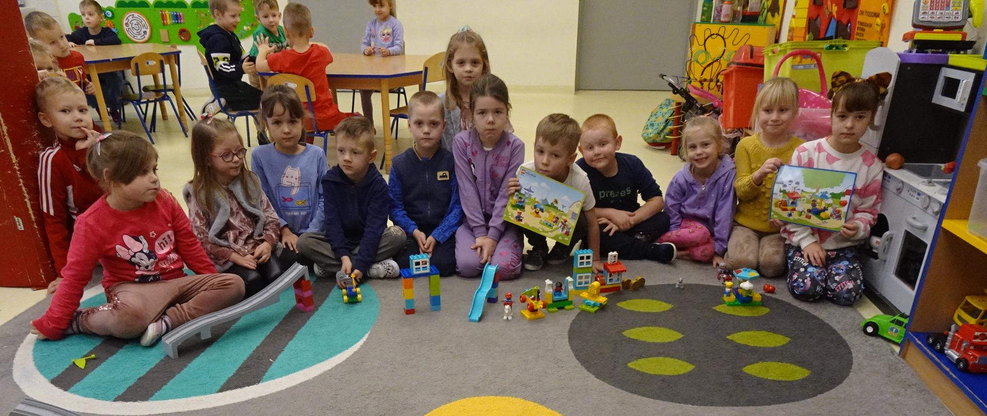 ,,Świat należy do nas - kreatywne zajęcia w Przedszkolu w Rudzie"