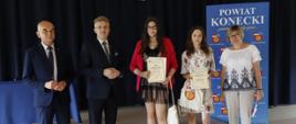 Uroczyste wręczenie stypendiów wyróżniającym się uczniom szkół ponadpodstawowych