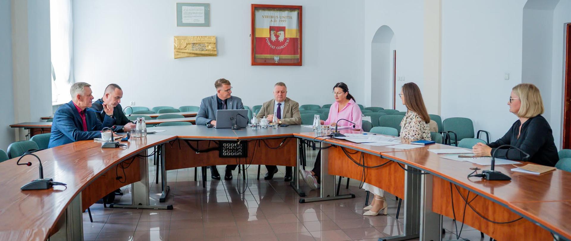 Październikowe posiedzenie Powiatowej Rady Rynku Pracy w Gorlicach