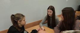 Uczymy się samobadania piersi