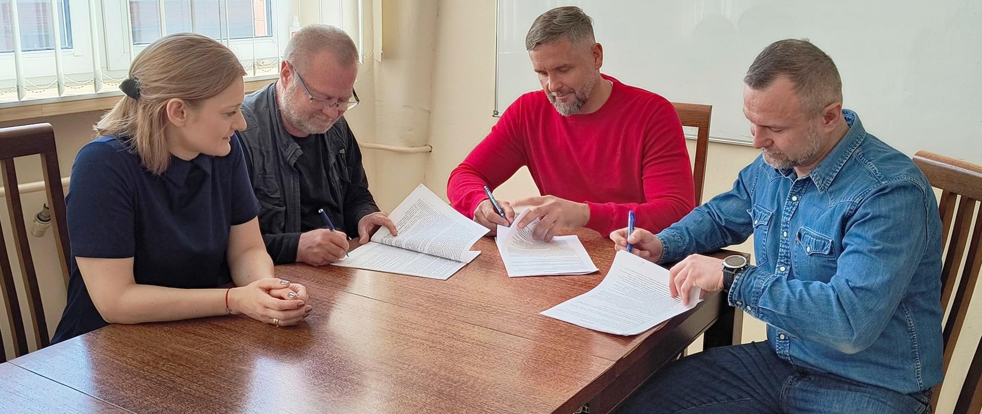 Podpisanie umowy - ul. Rzemieślnicza