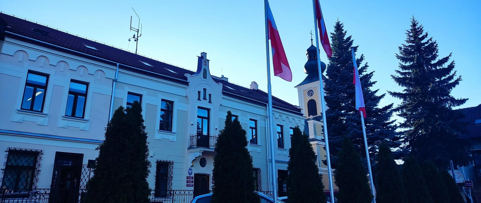 Widok na budynek Urzędu Gminy