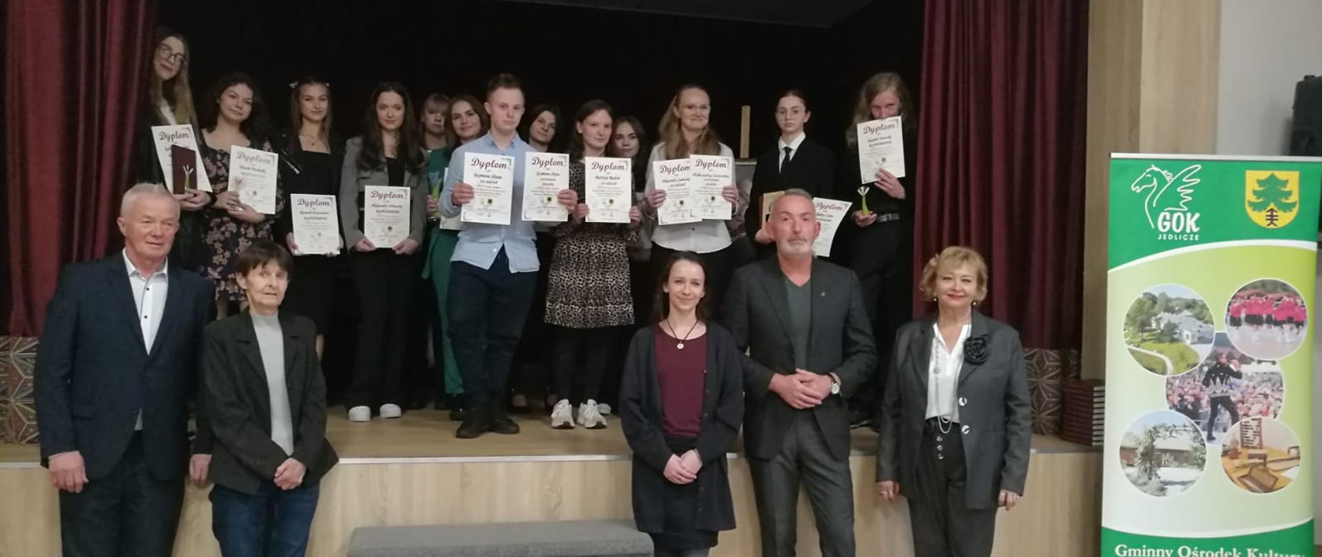 Jury i laureaci konkursu