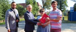 podpisanie umowy na przebudowę drogi w m. Ostaszów (gm. Przemków) w powiecie polkowickim 