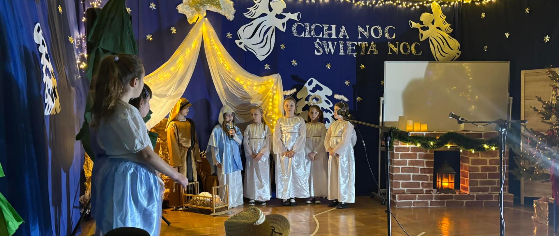 Jasełka w wykonaniu dzieci z klas I-III