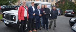 Przekazanie pojazdu dla Społecznej Straży Rybackiej Powiatu Kraśnickiego
