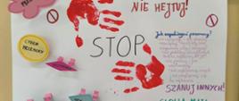 Plakat przygotowany przez dzieci na temat przeciwdziałania przemocy