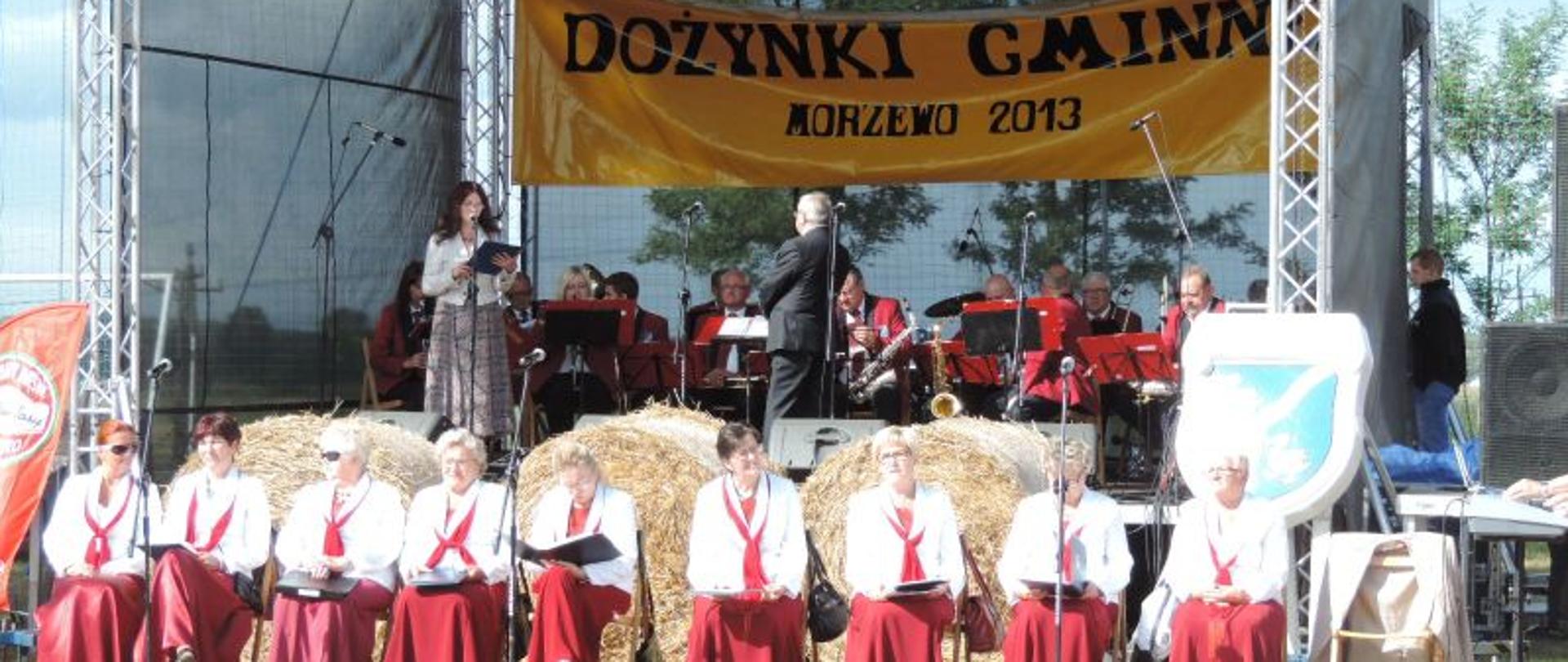 Okazałe wieńce, zapach świeżego upieczonego chleba i barwny korowód