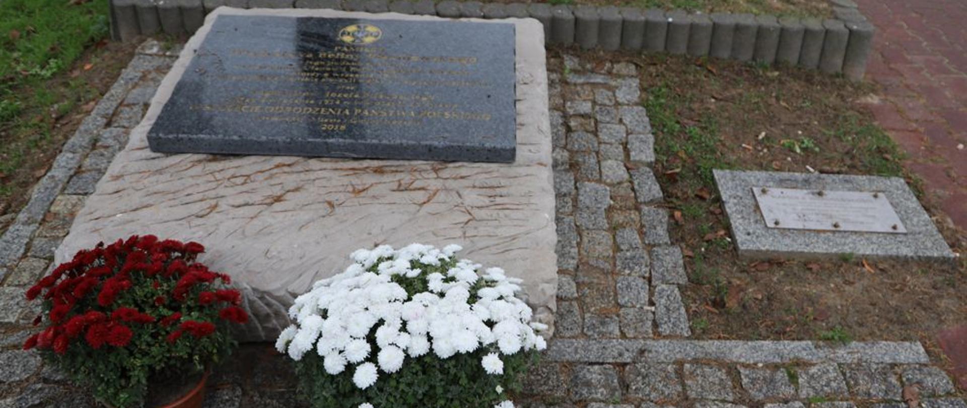 Pamiątkowa tablica