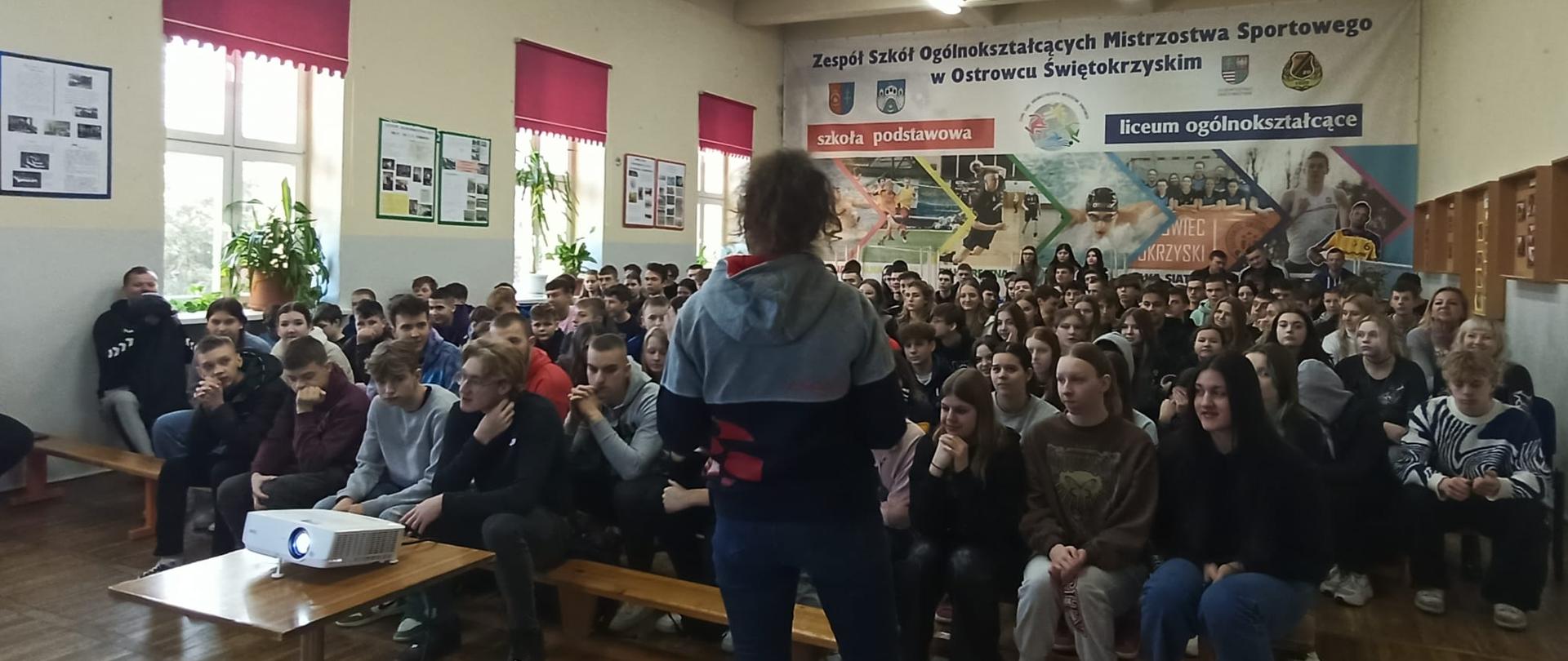 Gramy Fair - spotkanie przedstawiciela "POLADY" z młodymi sportowcami