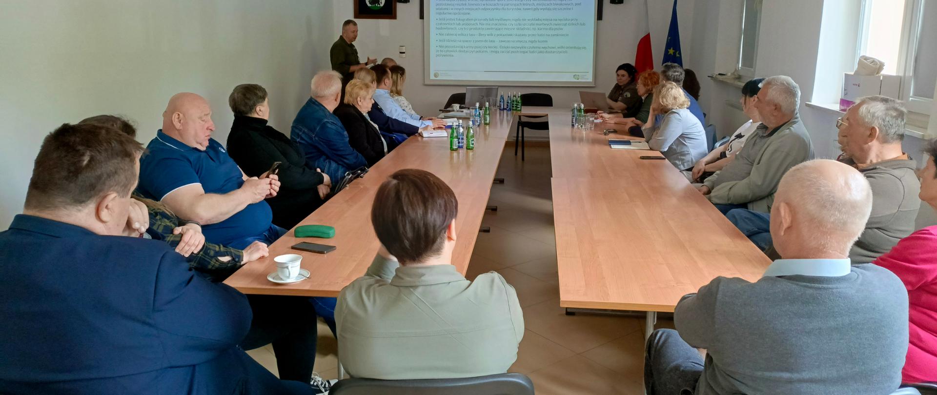 Uczestnicy w trakcie spotkania