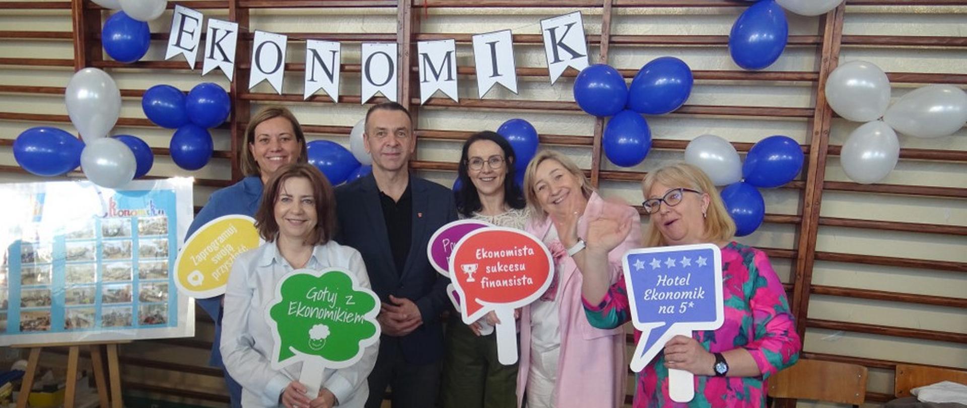 Trudne wybory ósmoklasistów. Targi szkół ponadpodstawowych w Końskich