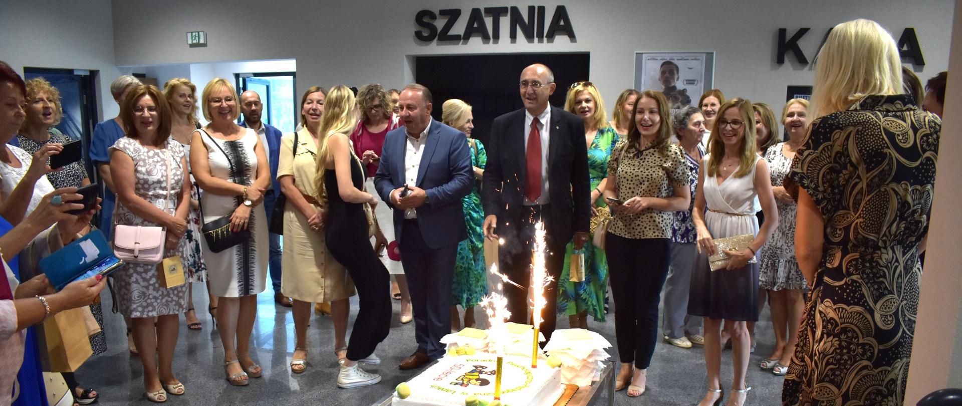 Urodzinowy tort Poradni
