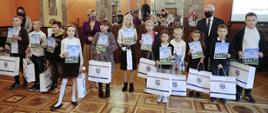 Uroczystość wręczenia nagród laureatom konkursu plastycznego „Dobre bo polskie, dobre bo świętokrzyskie”