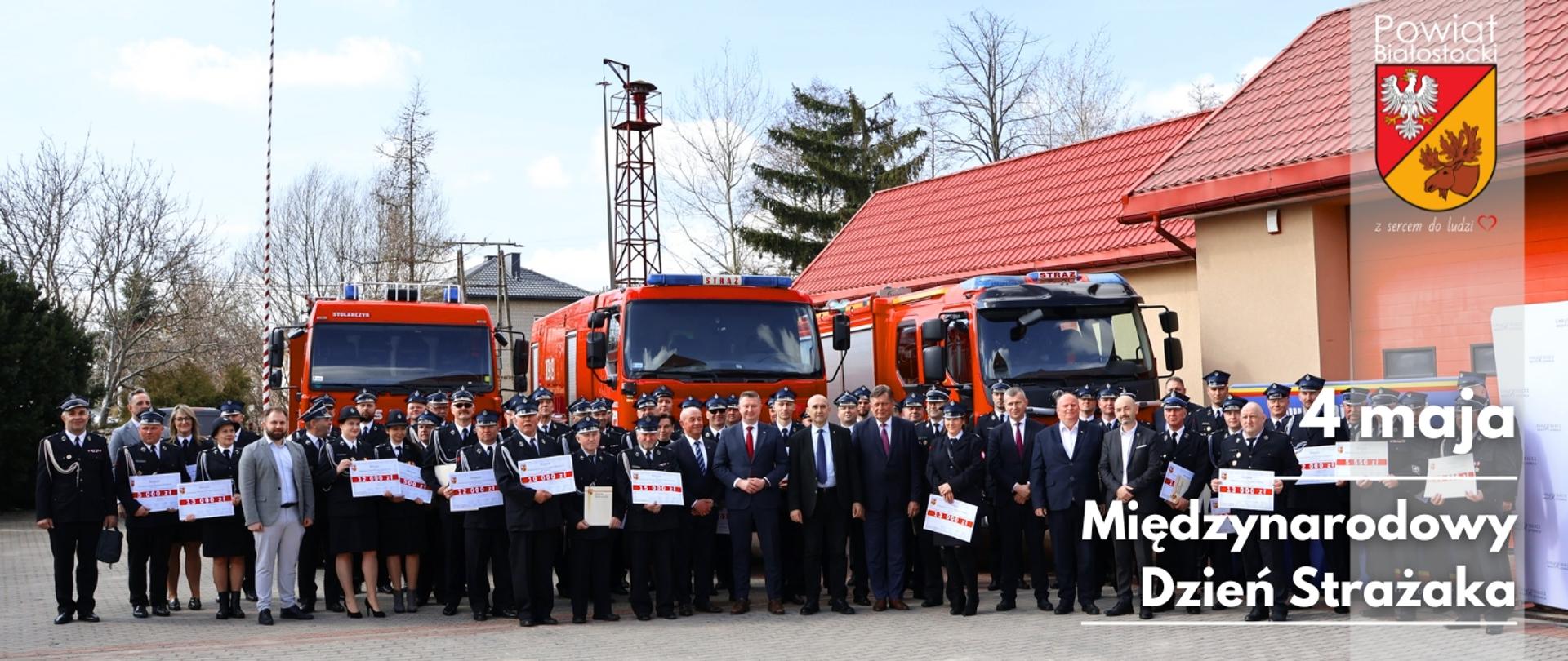 zdjęcie grupowe strażaków