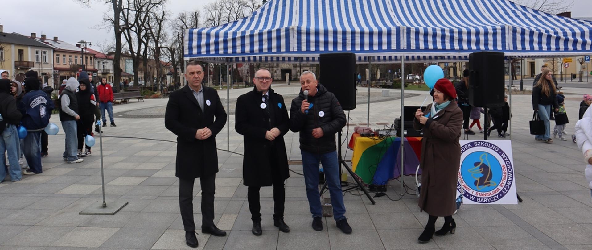 Niebieskie balony poleciały do nieba