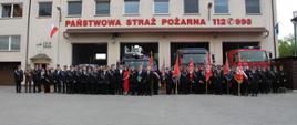 Zdjęcie grupowe wszystkich przedstawicieli OSP wraz z zaproszonymi gośćmi. 