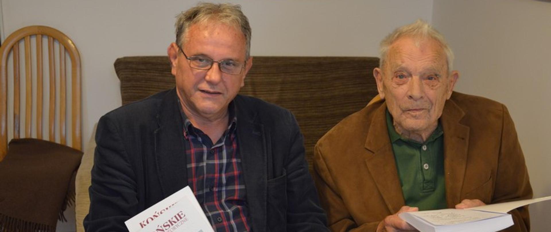 Aleksander Tarnawski z naczelnikiem wydziału Promocji i Kultury