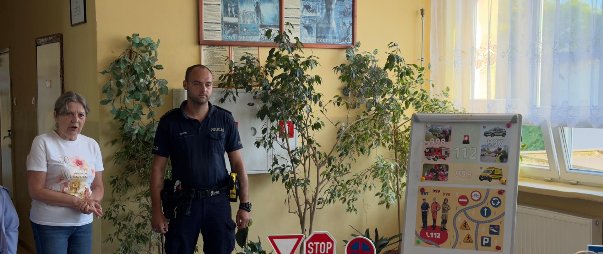 Bezpiecznie na drodze i w sieci- spotkanie z policjantem.