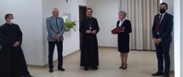 Pani Wójt w imieniu wszystkich zebranych przywitała Księdza Biskupa