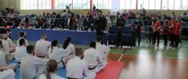 Otwarcie Mistrzostw Polskiej Federacji Karate Shinkyokushinkai w Nakle Śląskim przez gospodarza gminy Świerklaniec - wójta Marka Cyla