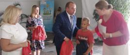Piknik w ramach realizowanego projektu „Wsparcie rodzin oraz pieczy zastępczej w powiecie sandomierskim