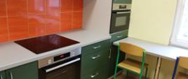 Pracownia kulinarna - nowe meble koloru zielonego wraz ze sprzętem AGD
