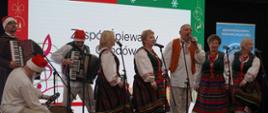 Grupa śpiewacza Chodów wystąpiła na Mazowieckim Jarmarku Rozmaitości czyli Targach Ekonomii Społecznej.
